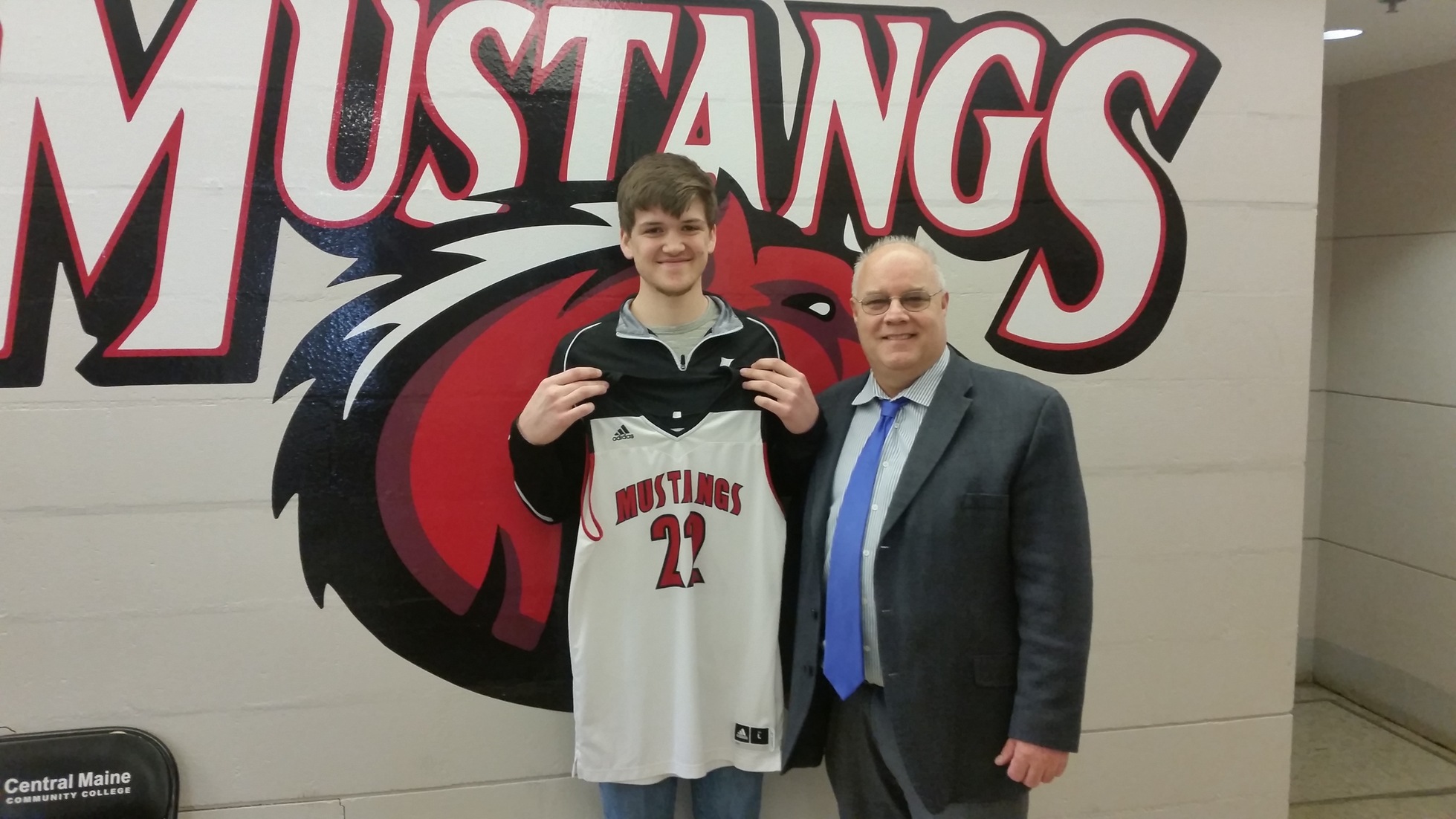 Mustangs Announce First Committment of the Year