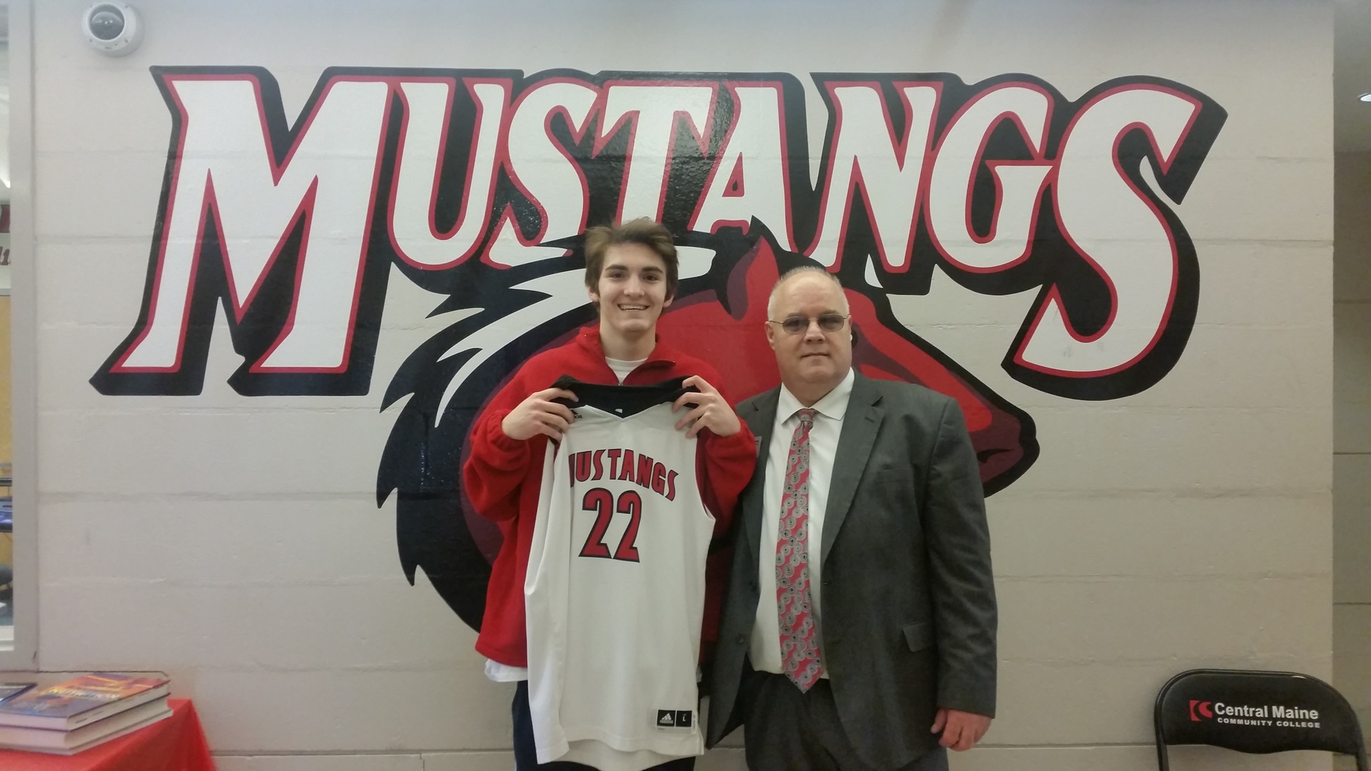 Mustangs Add Sharpshooter to their Lineup