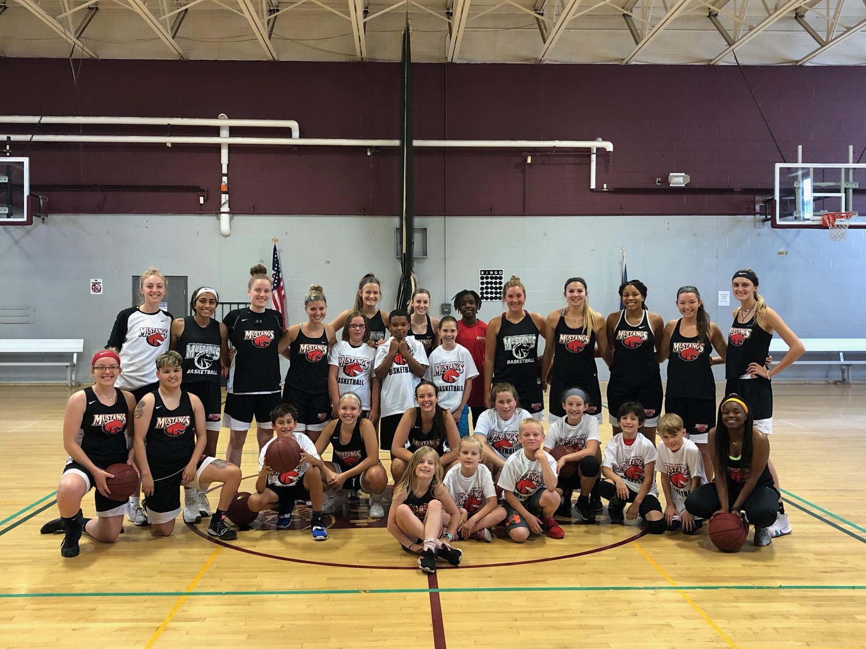 Women's Basketball hosts Youth Clinic
