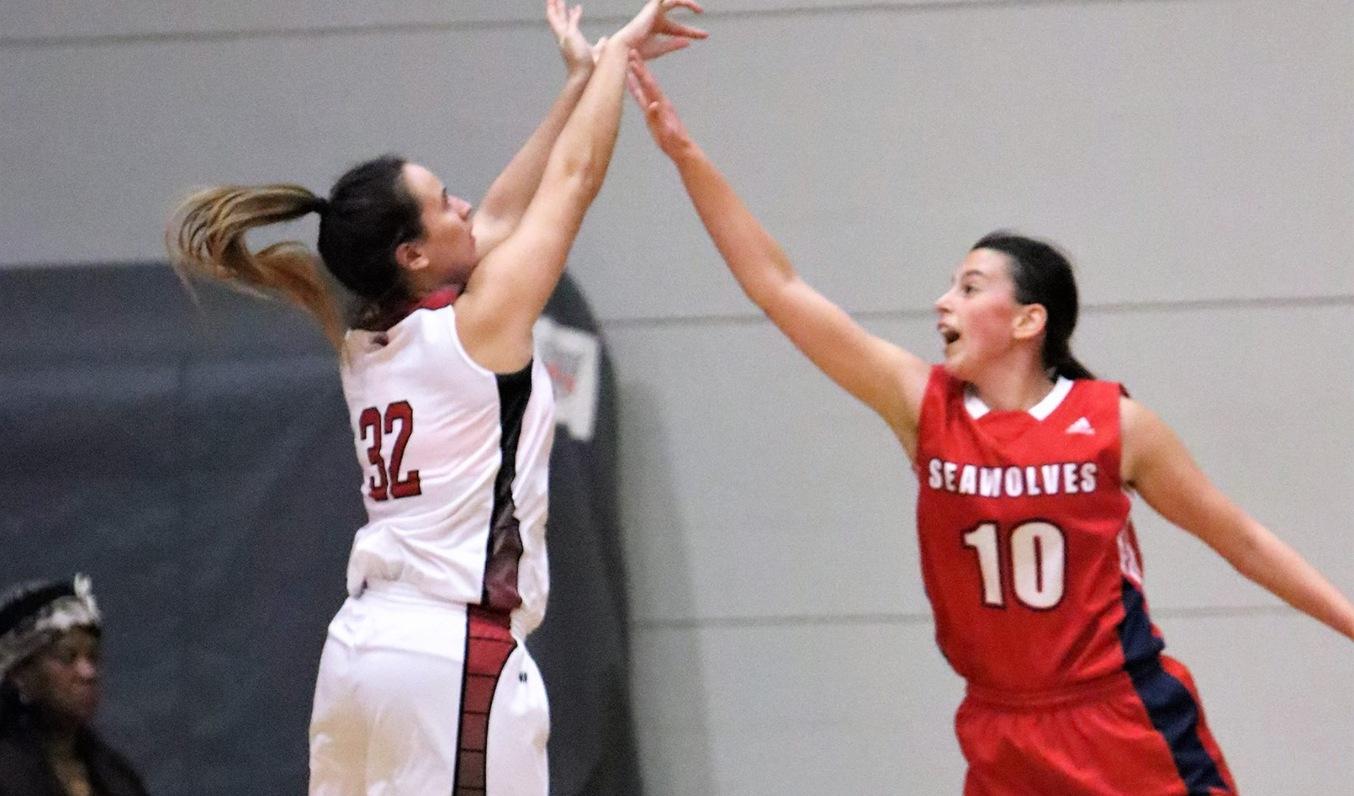 Women's Basketball routs Champlain-St. Lawrence
